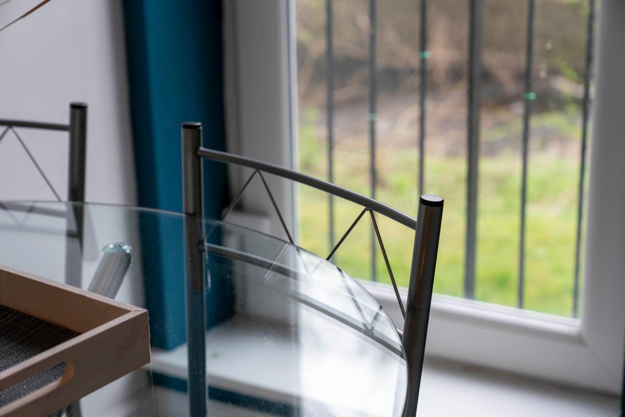 Saughton Suite With Views Of Water Of Leith Edimburgo Exterior foto
